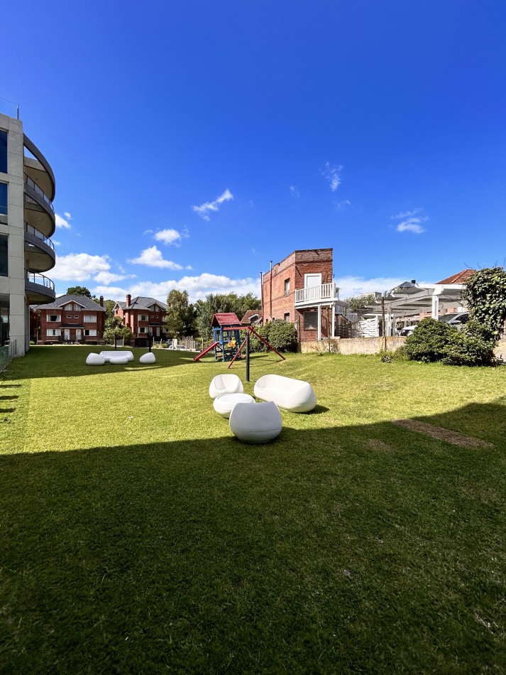 Alquiler Temporal en Carilo: Moderno Departamento a 1 cuadra del mar con Excelente Ubicacion