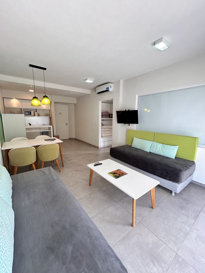 Alquiler Temporal en Carilo: Moderno Departamento a 1 cuadra del mar con Excelente Ubicacion