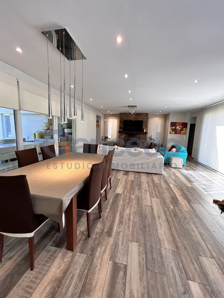 ALQUILER VERANO 2025 EXCLUSIVA CASA CON PILETA BARRIO LA HERRADURA PINAMAR
