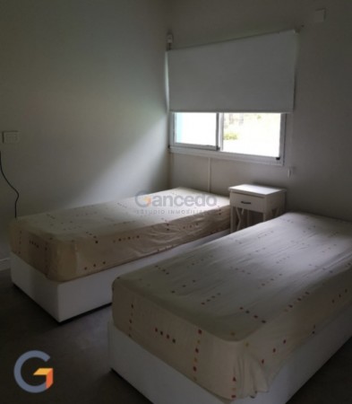 Casa con Pileta. Ubicada en el Nuevo Barrio Alamos, PINAMAR