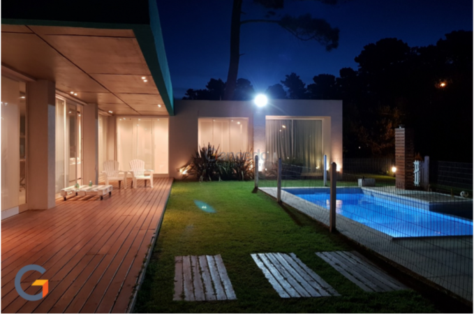 Casa con Pileta. Ubicada en el Nuevo Barrio Alamos, PINAMAR