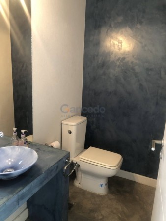 Casa con Pileta. Ubicada en el Nuevo Barrio Alamos, PINAMAR