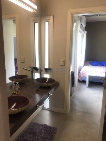 Casa con Pileta. Ubicada en el Nuevo Barrio Alamos, PINAMAR