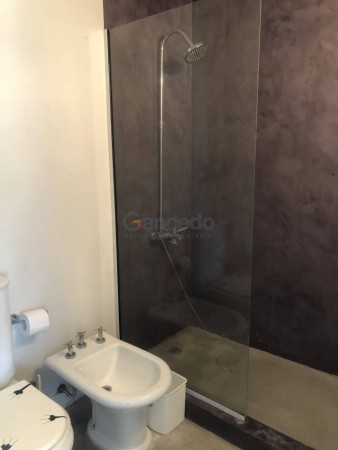 Casa con Pileta. Ubicada en el Nuevo Barrio Alamos, PINAMAR