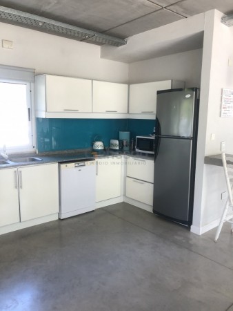 Casa con Pileta. Ubicada en el Nuevo Barrio Alamos, PINAMAR