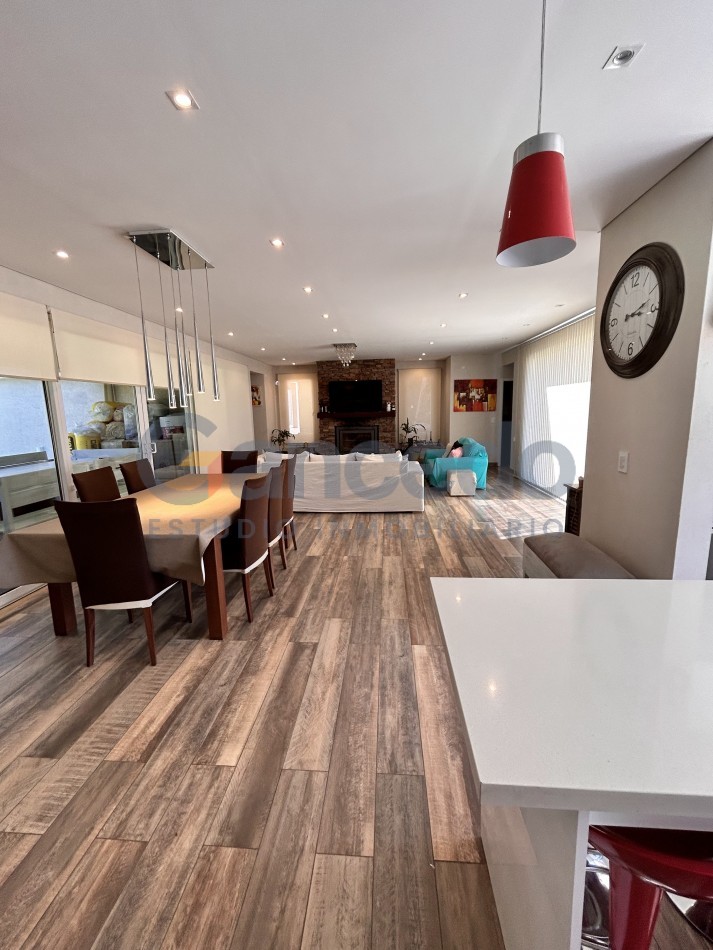 ALQUILER VERANO 2025 EXCLUSIVA CASA CON PILETA BARRIO LA HERRADURA PINAMAR