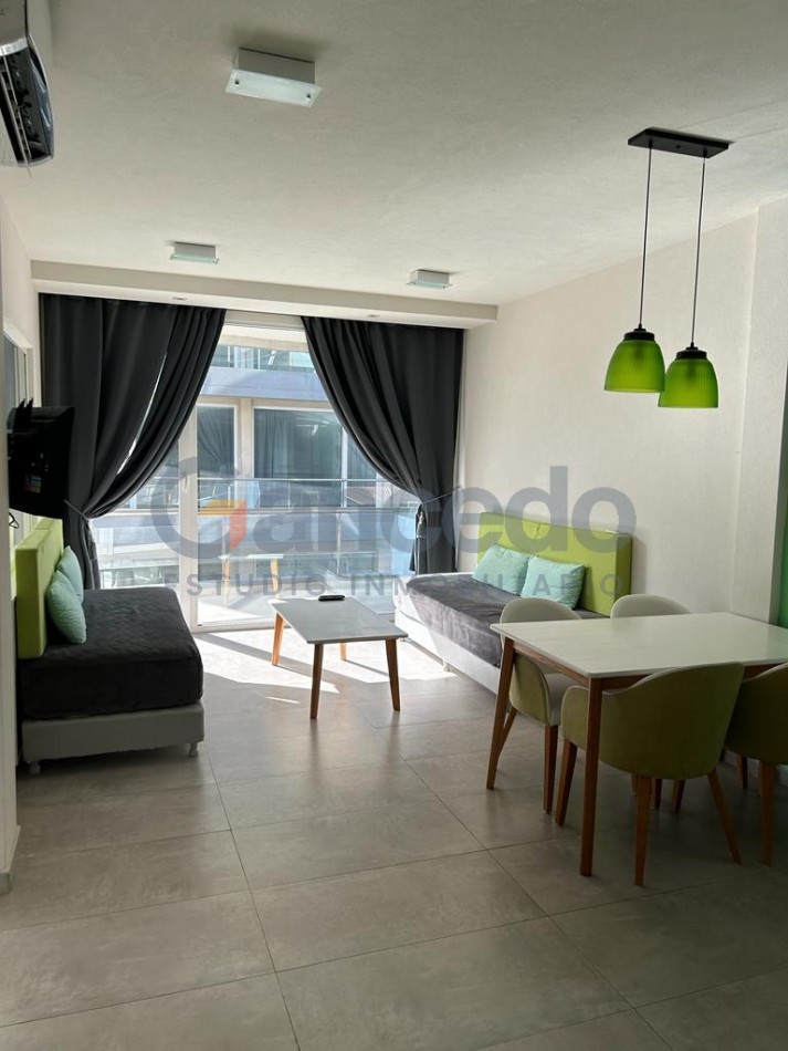 Alquiler Temporal en Carilo: Moderno Departamento a 1 cuadra del mar con Excelente Ubicacion