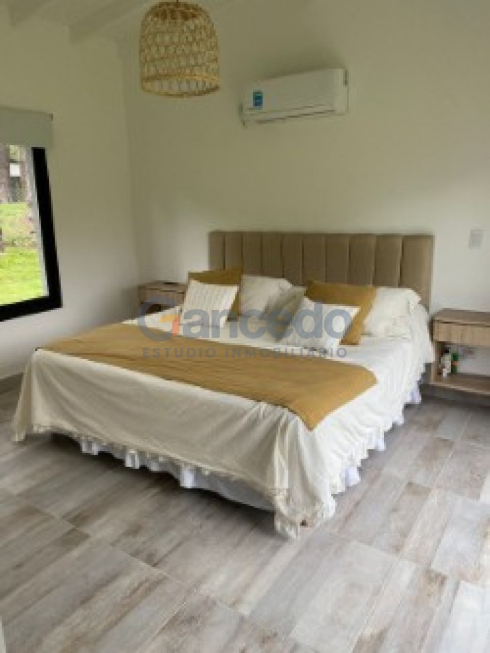 MODERNA CASA CON PILETA BARRIO ALAMOS PINAMAR