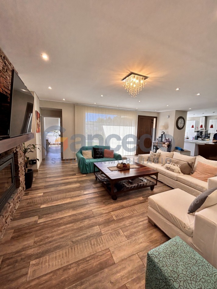 ALQUILER VERANO 2025 EXCLUSIVA CASA CON PILETA BARRIO LA HERRADURA PINAMAR