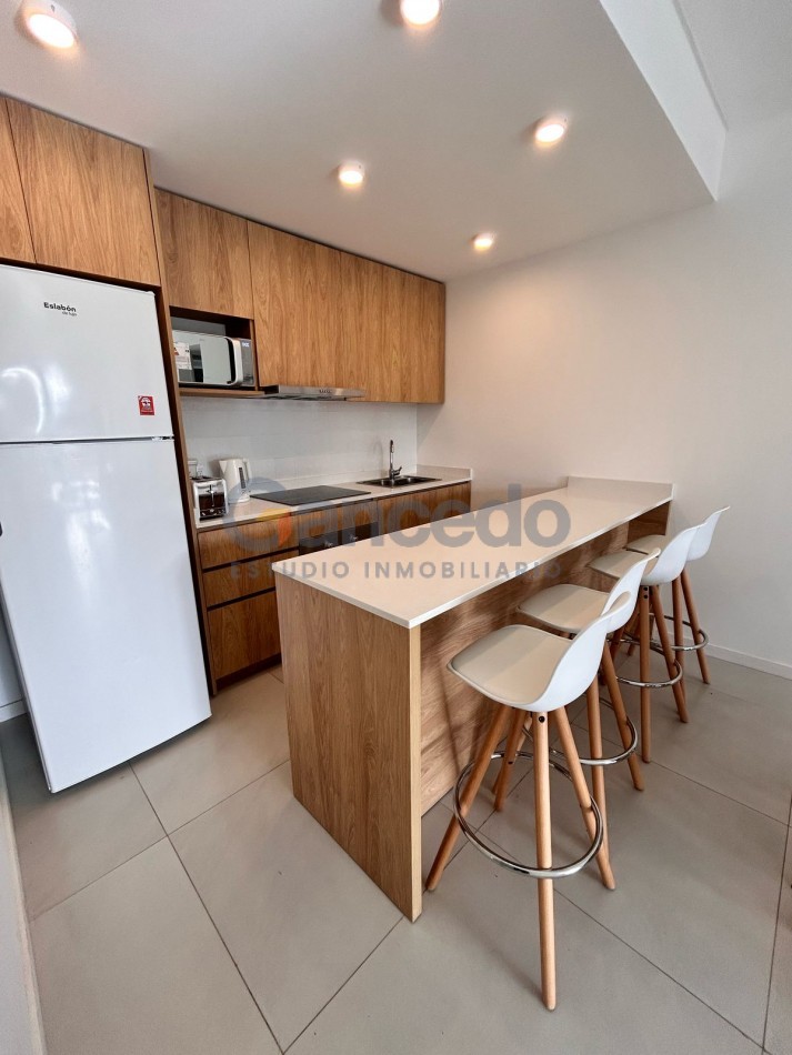 Alquiler Departamento Nuevo en Pinamar con Cochera y Pileta