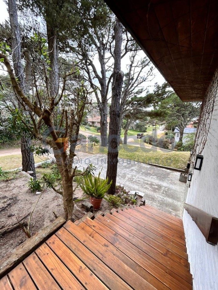 Casa a Dos Cuadras de la Playa en Lasalle, Pinamar