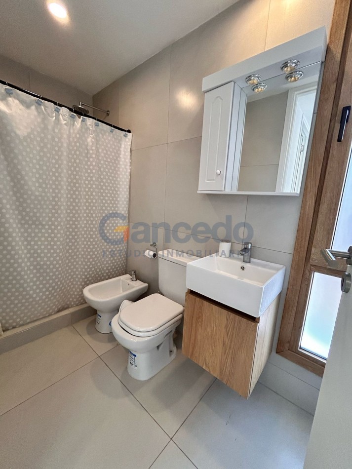 Alquiler Departamento Nuevo en Pinamar con Cochera y Pileta