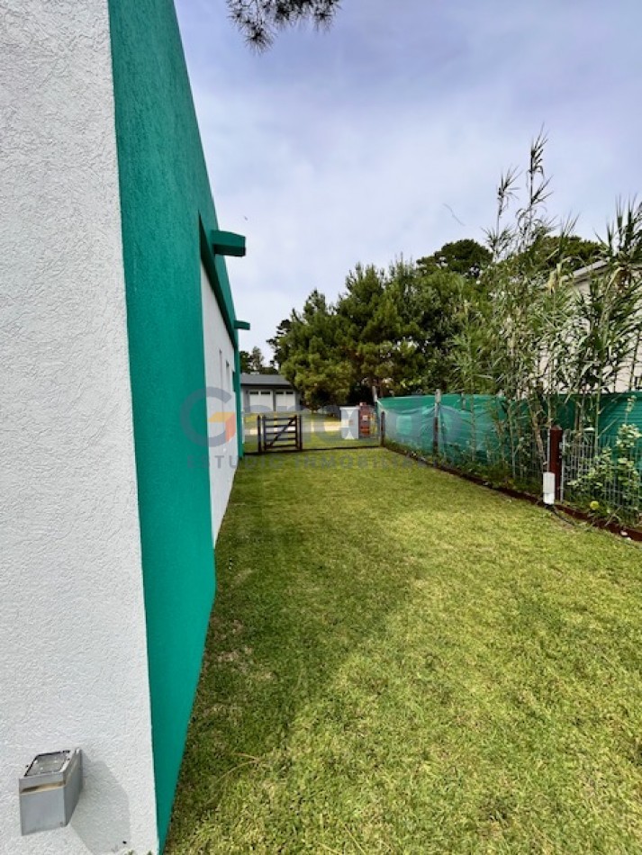 Casa con Pileta. Ubicada en el Nuevo Barrio Alamos, PINAMAR