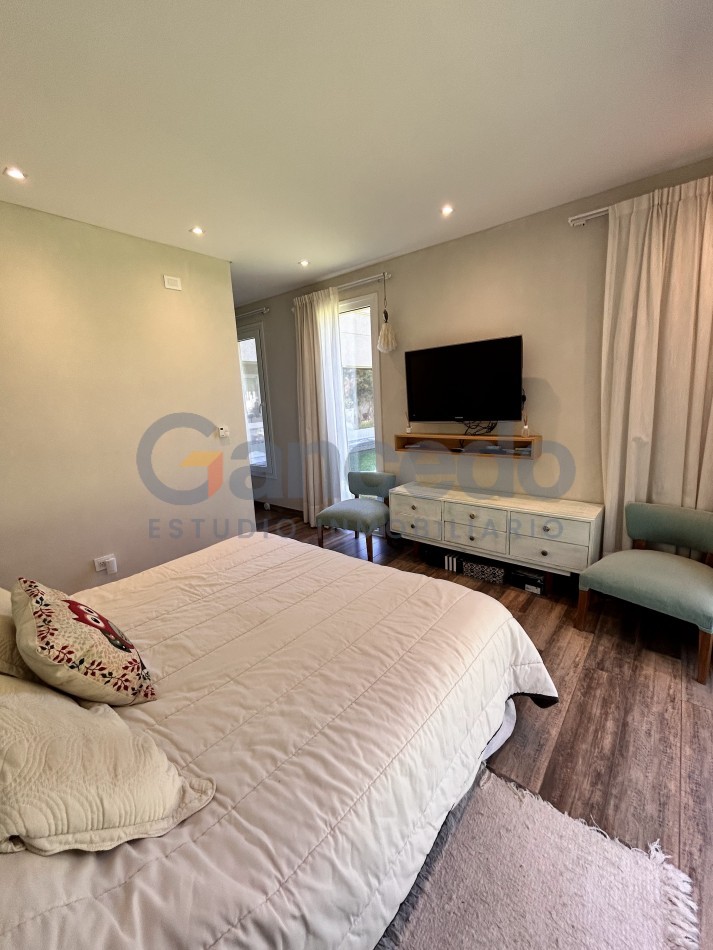 ALQUILER VERANO 2025 EXCLUSIVA CASA CON PILETA BARRIO LA HERRADURA PINAMAR