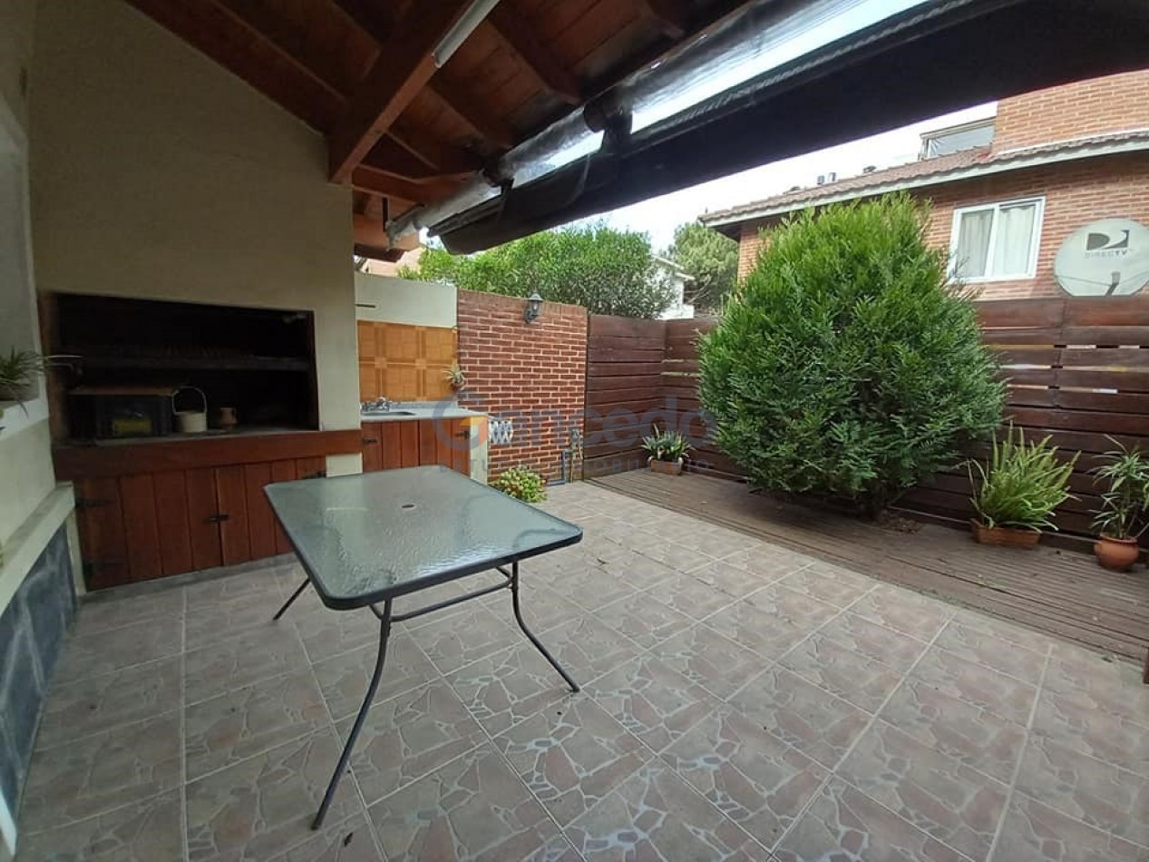 Departamento en Pinamar - Av. Shaw y Martin Pescador