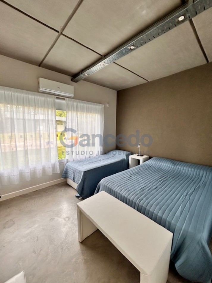 Casa con Pileta. Ubicada en el Nuevo Barrio Alamos, PINAMAR