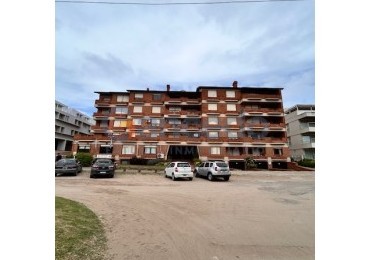 Departamento 3 ambientes en Pinamar a 1 cuadra del mar - 4° piso con ascensor